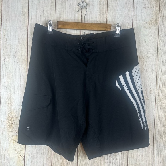 Tactical Pro Supply Men’s Old Glory Board Shorts - Picture 3 of 8